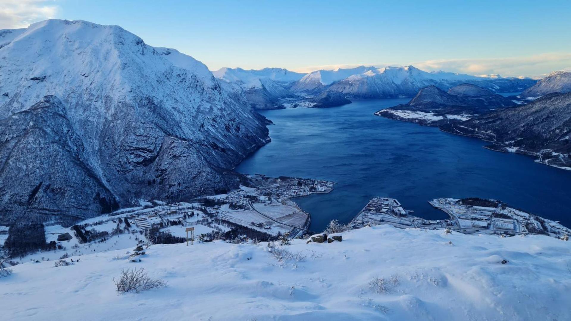 Apartment In The Heart Of Åndalsnes Εξωτερικό φωτογραφία
