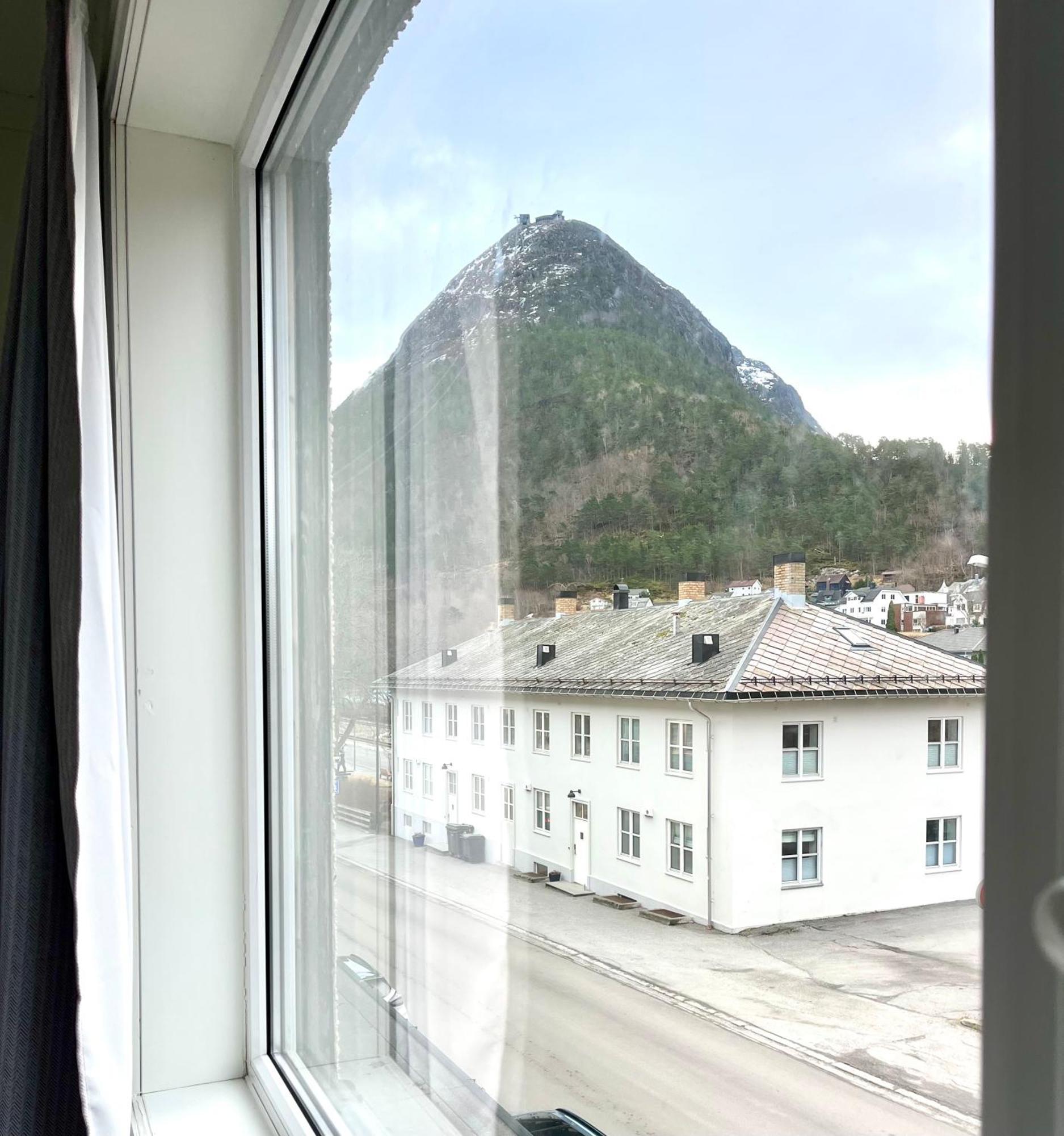 Apartment In The Heart Of Åndalsnes Εξωτερικό φωτογραφία